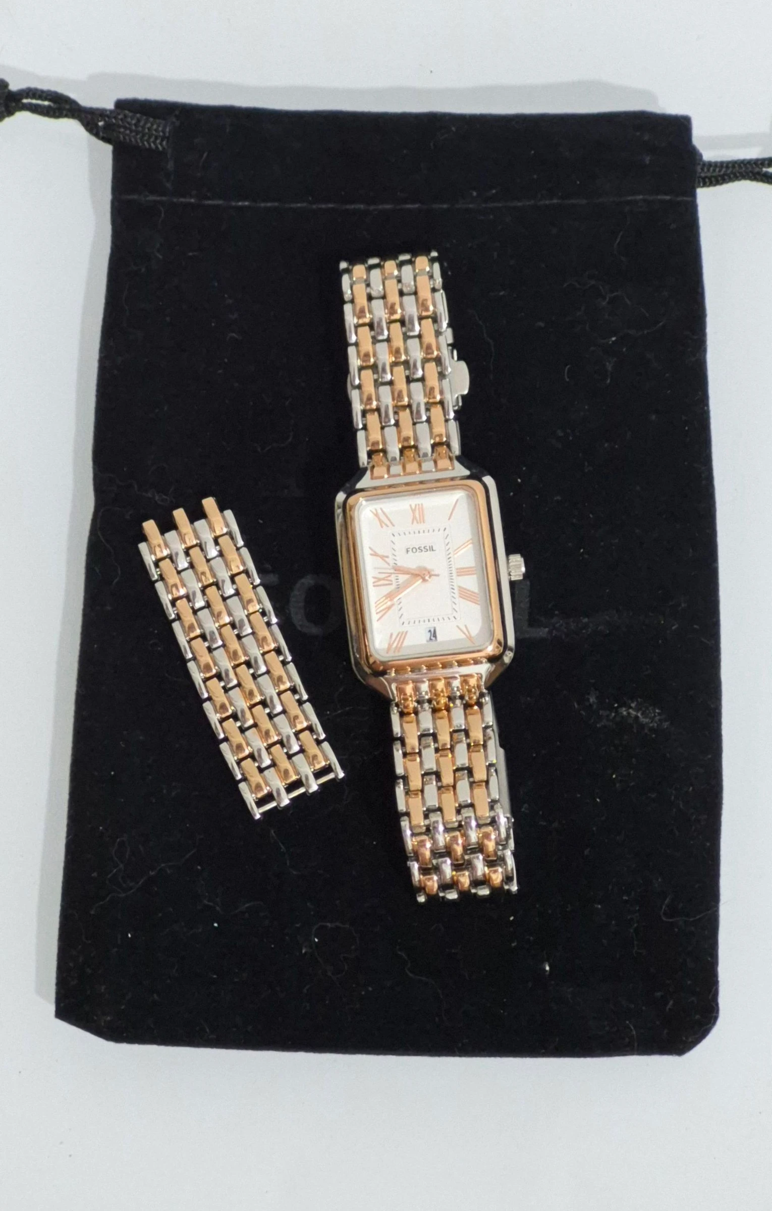 Relógio em Aço Prateado e Rose Gold 